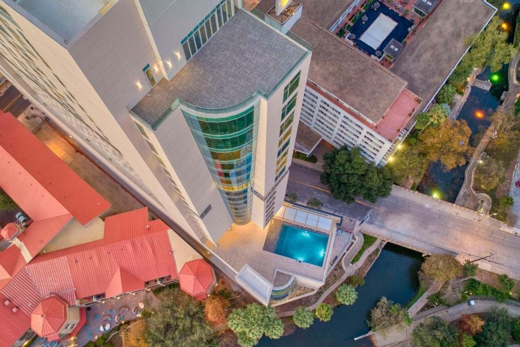 $166 — Thompson San Antonio Riverwalk spa day