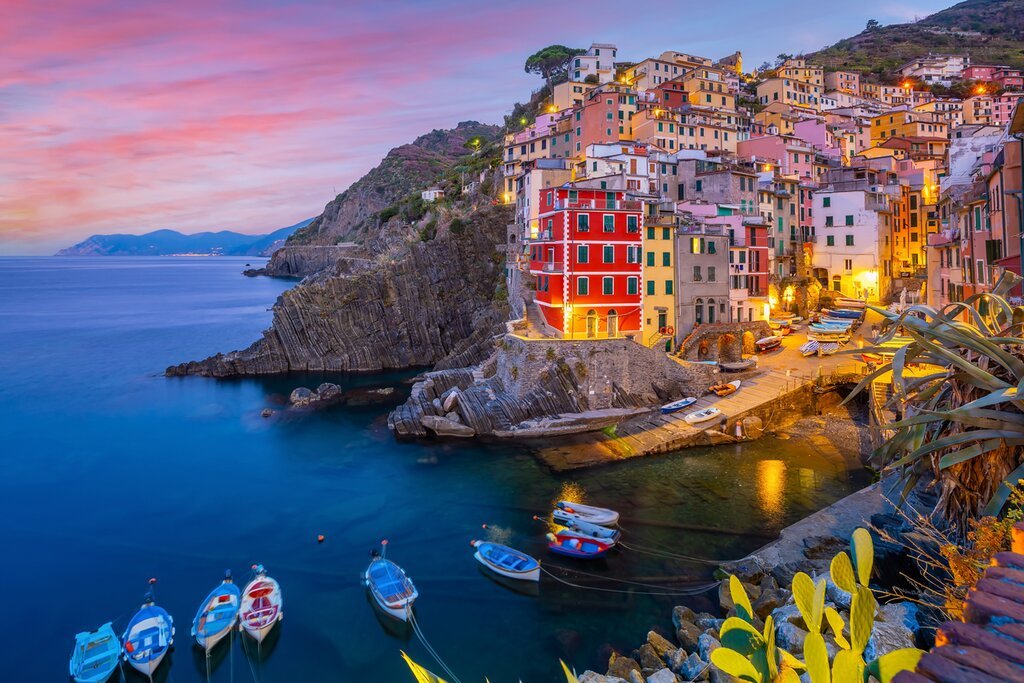 $1339 & up — Rome, Cinque Terre, Florence & Venice trip w/air